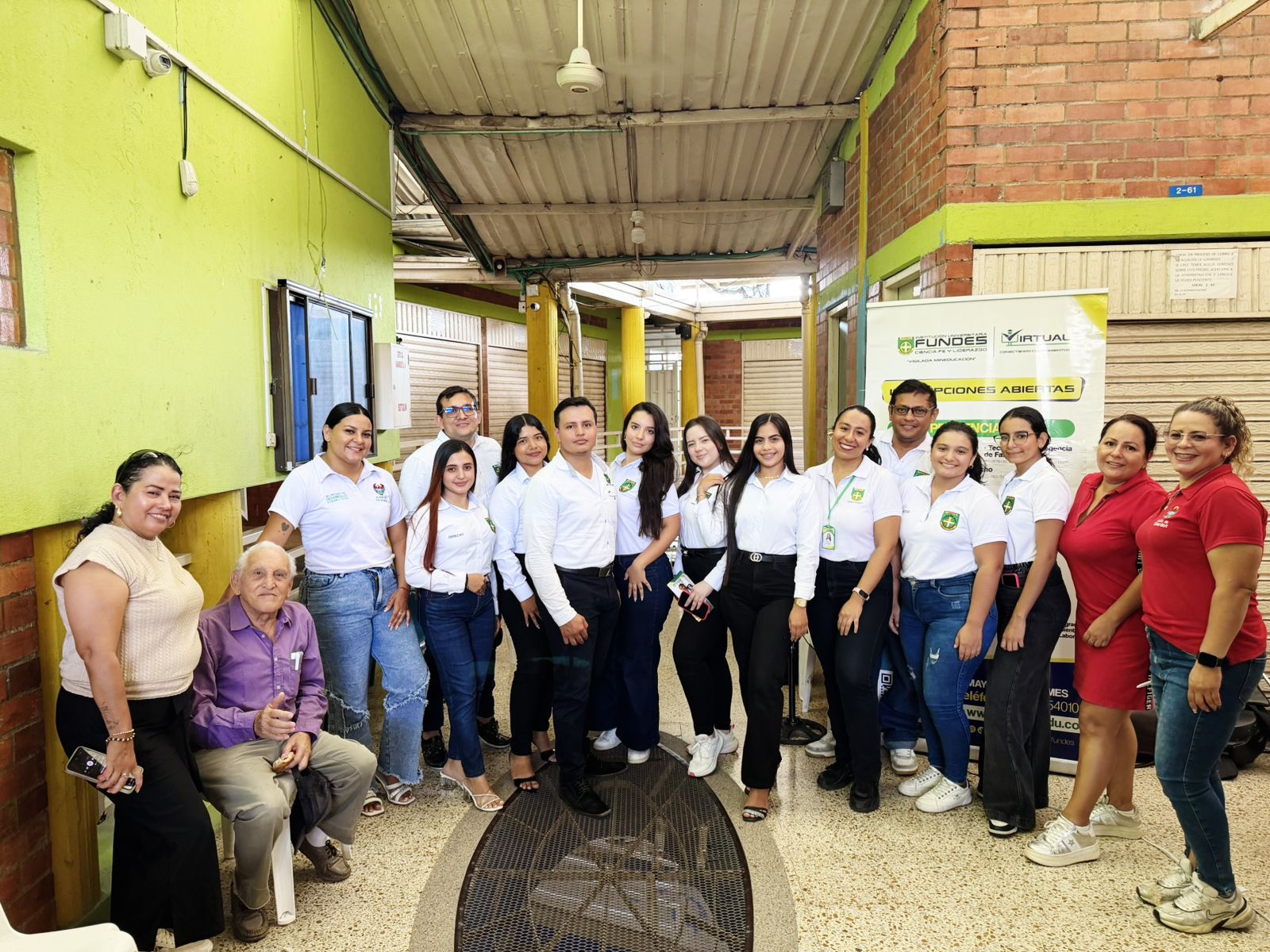 Brigada JurÃÂdica de FUNDES brindó atención a decenas de personas en Girardot