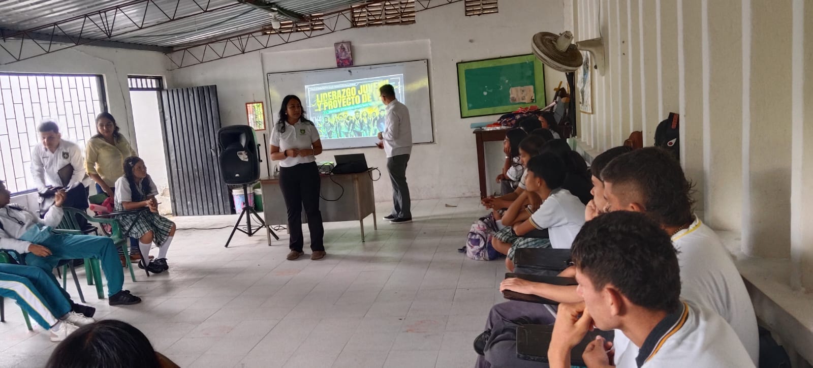 Consultorio JurÃÂdico impulsa el liderazgo juvenil y resolución de conflictos en ambientes académicos de la región