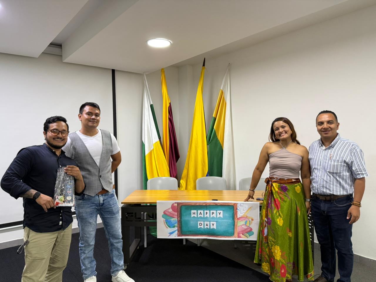 La Licenciatura en Lengua Extranjera Inglés de FUNDES rindió homenaje a la pasión de educar