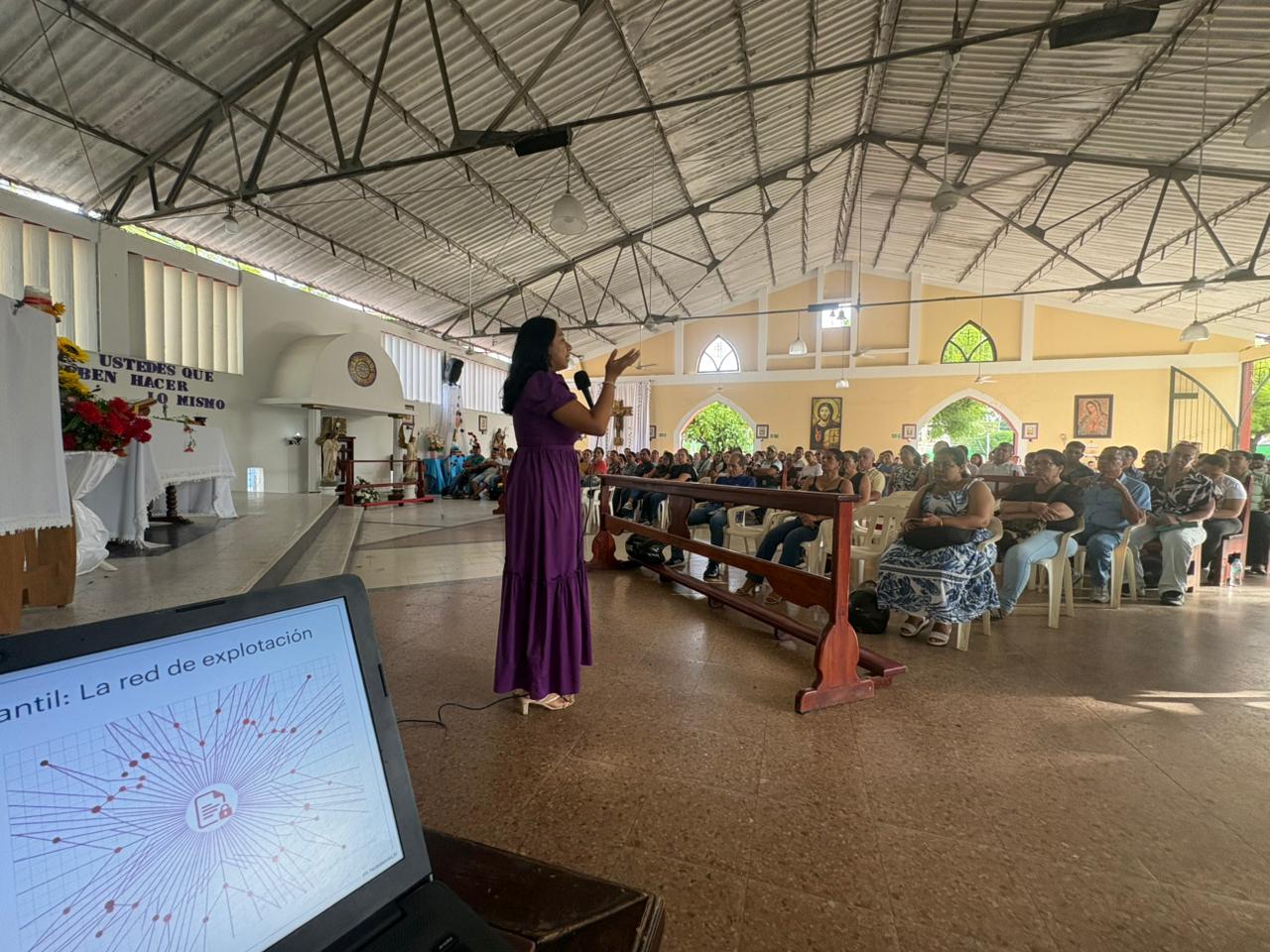 FUNDES fortalece la prevención de delitos cibernéticos en colegios de Girardot