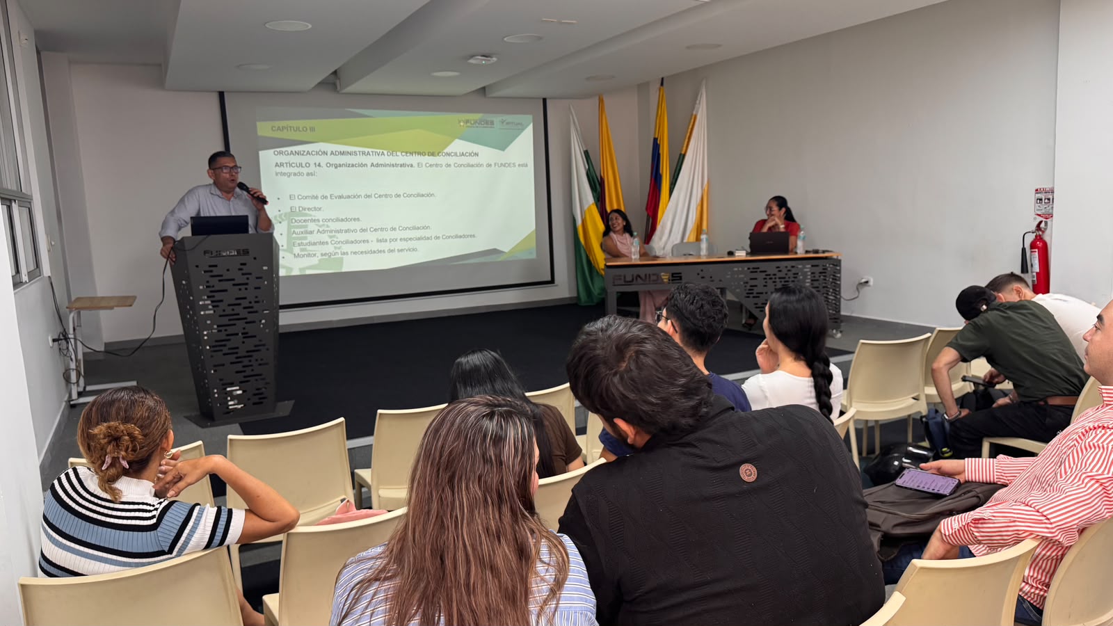 Consultorio JurÃÂdico de FUNDES reanuda labores ahora con nuevo servicio de conciliación extrajudicial en Derecho