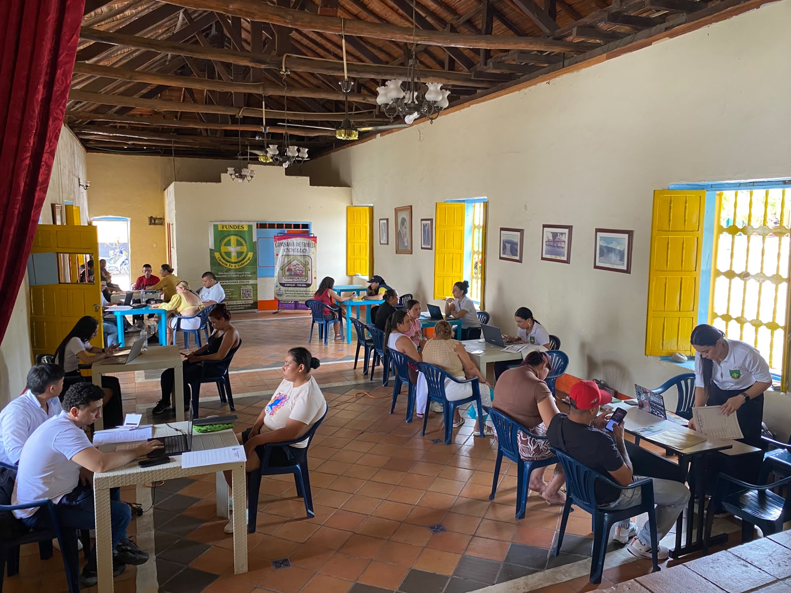 El Consultorio JurÃdico Santo Tomás Moro llevó su centro de conciliación a Coello y realizó más de 20 audiencias en este municipio