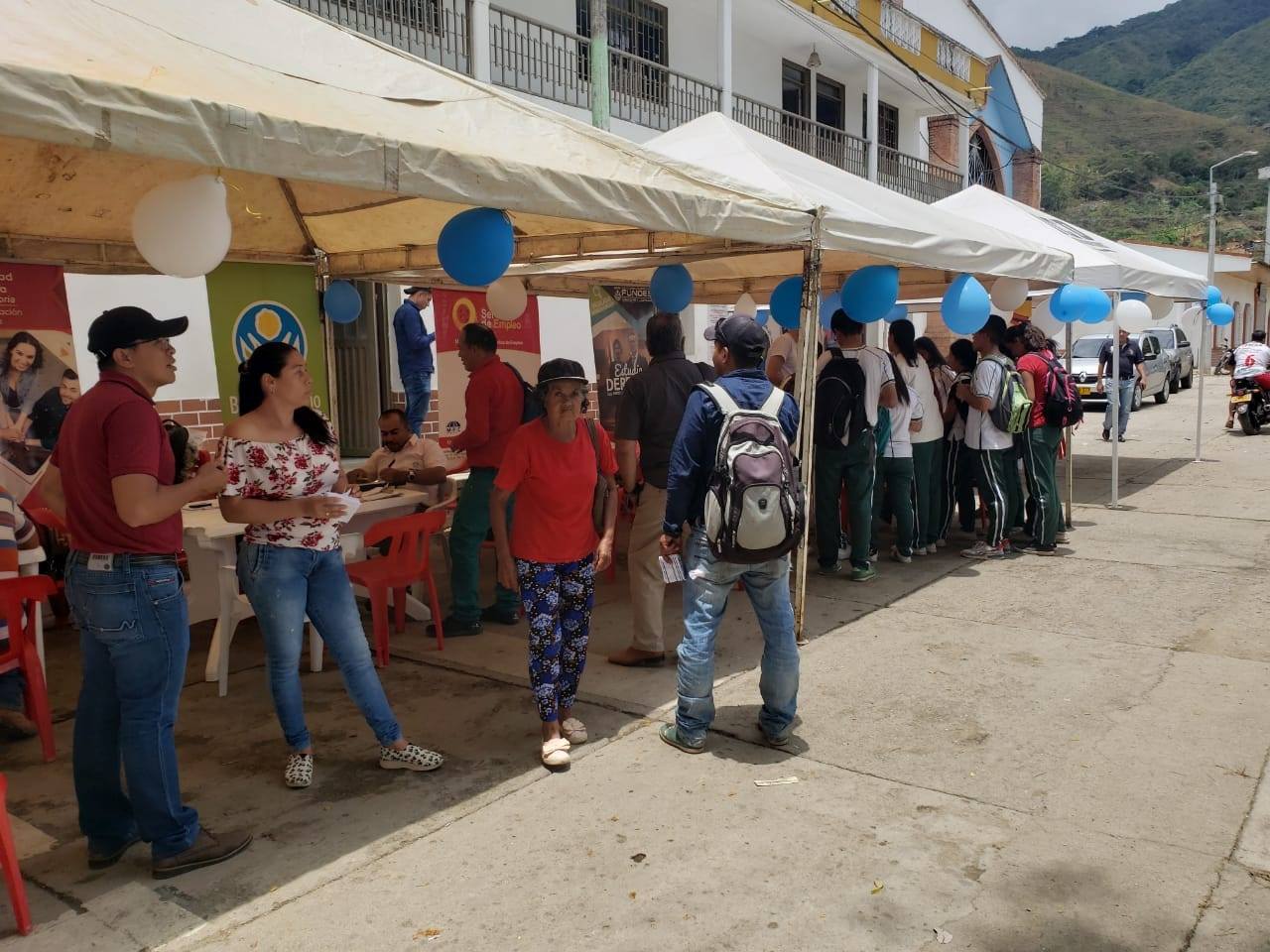 FUNDES PARTICIPA EN LA FERIA DE FORMALIZACIÃN DEL EMPLEO EN PLANADAS TOLIMA