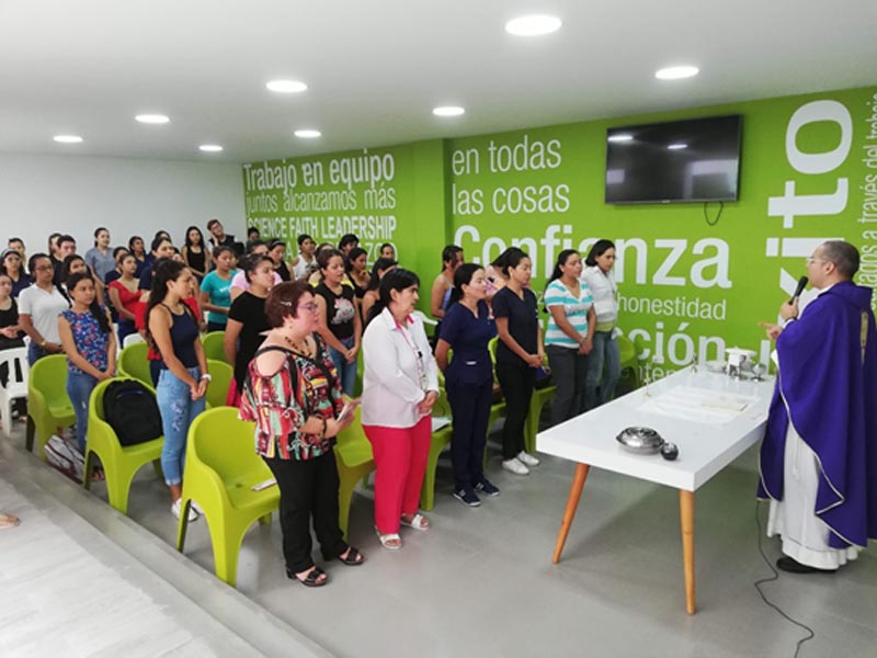 EucaristÃÂa de bienvenida miércoles de ceniza