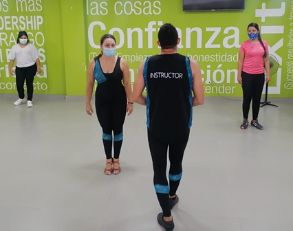 TALLER DE SALSA