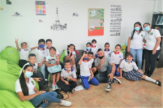 Aqui está Plus + School