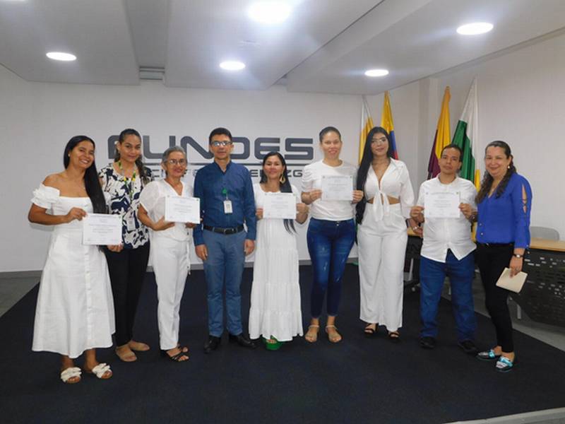 Primer curso en Lengua de Señas Colombiana con énfasis en Catequistas
