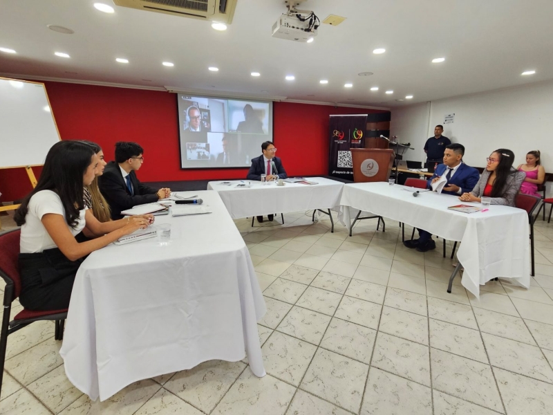 Estudiantes y profesores de FUNDES seleccionados para el III Concurso Regional de Arbitraje en Neiva