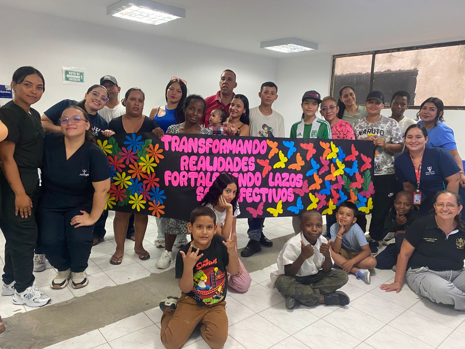 Estudiantes de PsicologÃÂa de FUNDES transforman realidades y fortalecen lazos socioafectivos en Flandes