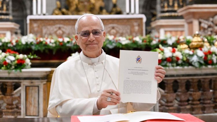 EL RETO DEL PAPA LEON A LA UNIVERSIDAD: CULTIVEN UNA MIRADA AMPLIA QUE NO TEMA A LAS PREGUNTAS