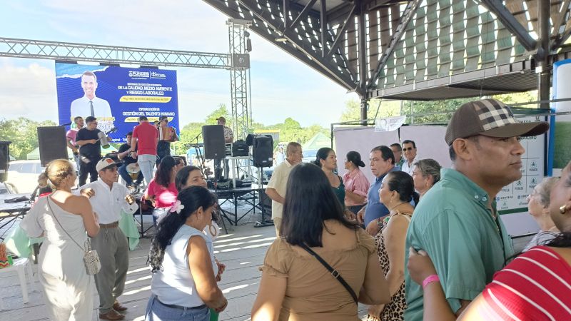 FUNDES dijo presente en la primera versión de ExpoUsoCoello